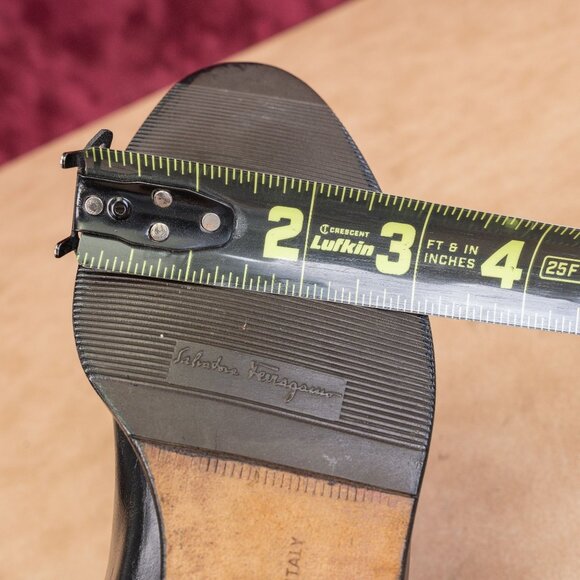 Salvatore Ferragamo Wmn Black Leather Narrow Riding Equestrian Knee Boots sz 5.5 - Picture 6 of 10